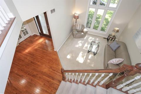 3831 Monets Ln, Evendale, OH 45241 photo 6