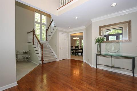 3831 Monets Ln, Evendale, OH 45241 photo 3