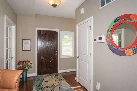 759 Delta Ave, Cincinnati, OH 45226 photo 2