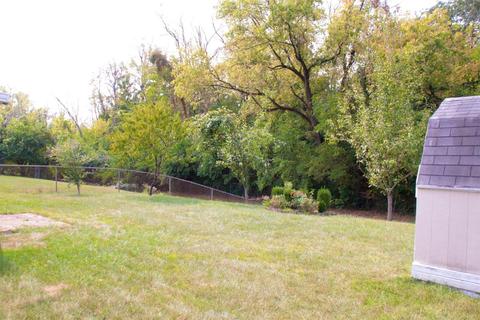 2389 Bluelark Dr, Cincinnati, OH 45231 photo 3