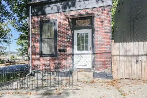 1106 Kottman St, Cincinnati, OH 45214 photo 2