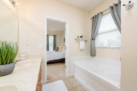 4198 Gensen Loop, Cincinnati, OH 45245 photo 12