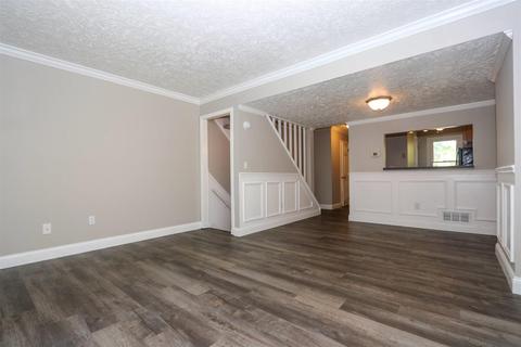 3700 Parfore Ct, Cincinnati, OH 45245 photo 4