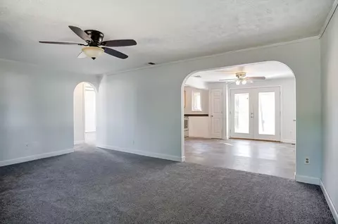 885 Stanlyn Dr, Cincinnati, OH 45245 photo 3