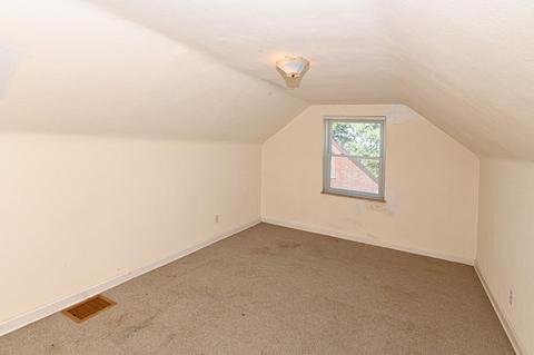 1990 Alphonse Ln, Cincinnati, OH 45238 photo 14