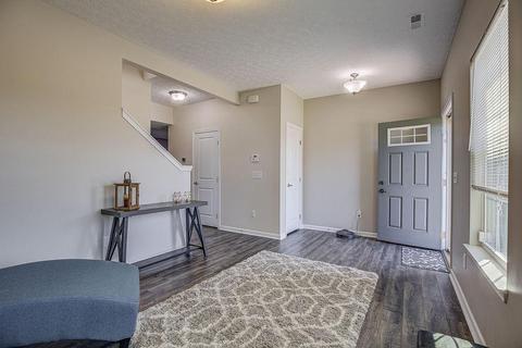 104 Koehler Dr, Monroe, OH 45050 photo 2