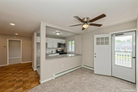 724 E Brooke Dr, Monroe, OH 45050 photo 2