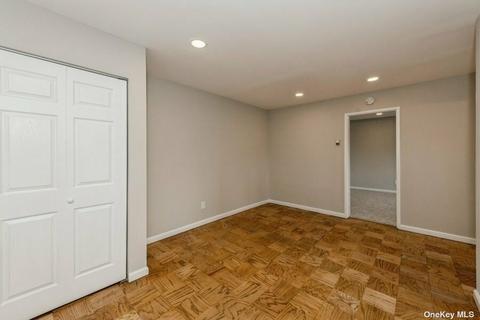 724 E Brooke Dr, Monroe, OH 45050 photo 4