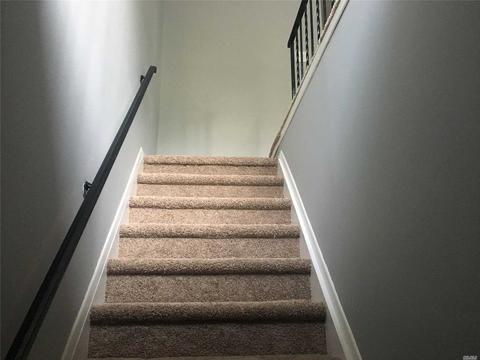 2627 Beechmar Dr, Cincinnati, OH 45230 photo 3