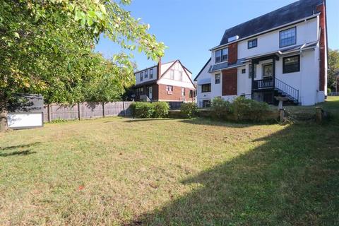 3975 Ardmore Ave, Cincinnati, OH 45229 photo 22