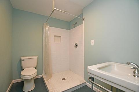 250 Woolper Ave, Cincinnati, OH 45220 photo 30