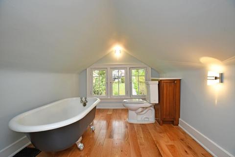 250 Woolper Ave, Cincinnati, OH 45220 photo 28