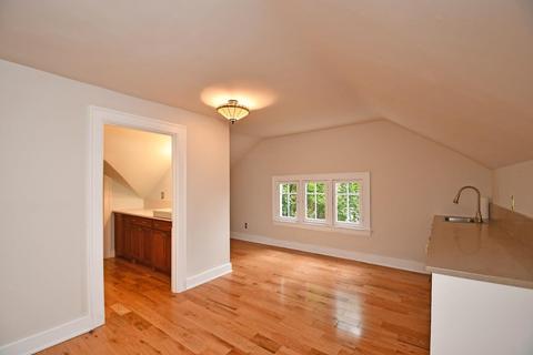 250 Woolper Ave, Cincinnati, OH 45220 photo 26