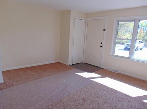 546 Marjorie Ln, Cincinnati, OH 45244 photo 3