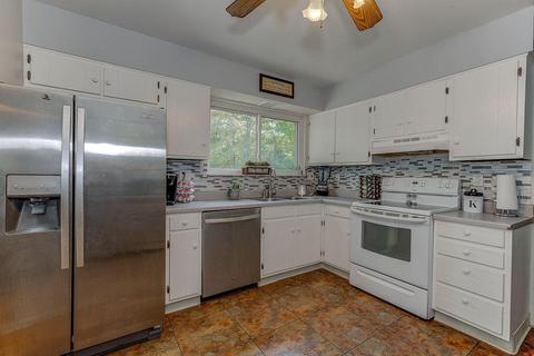 8484 Daly Rd, Cincinnati, OH 45231 photo 14