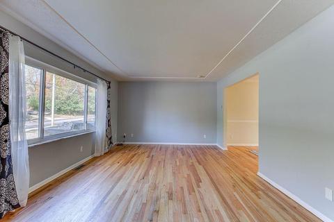 8484 Daly Rd, Cincinnati, OH 45231 photo 5