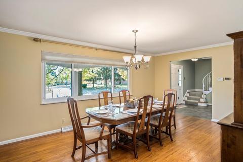 998 Timber Trl, Cincinnati, OH 45224 photo 16