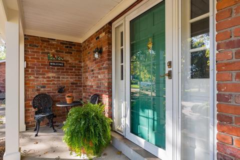 998 Timber Trl, Cincinnati, OH 45224 photo 6