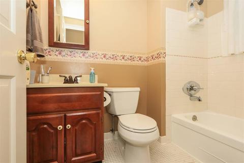 9886 Dargate Ct, Cincinnati, OH 45231 photo 20