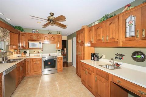 9886 Dargate Ct, Cincinnati, OH 45231 photo 13