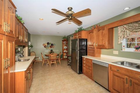 9886 Dargate Ct, Cincinnati, OH 45231 photo 14