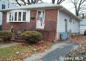 2611 Hemlock St, Cincinnati, OH 45206 photo 1