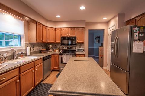 525 Hamblin Dr, Cincinnati, OH 45255 photo 4