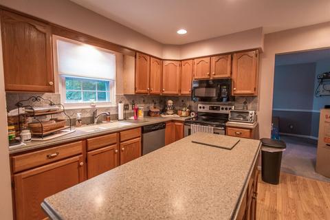 525 Hamblin Dr, Cincinnati, OH 45255 photo 3