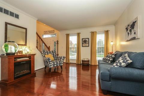 686 Bostwick Ct, Cincinnati, OH 45244 photo 12