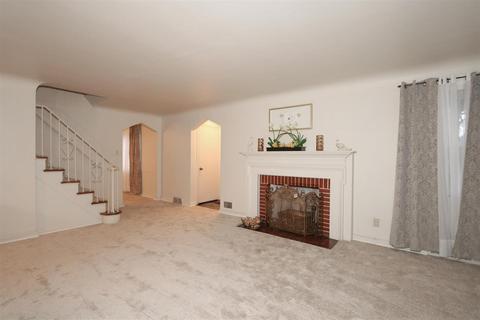 1117 Lois Dr, Cincinnati, OH 45237 photo 6