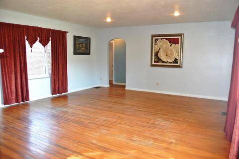 968 Ohio Pike, Cincinnati, OH 45245 photo 4