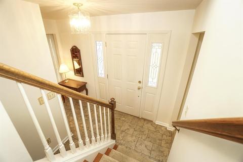 10696 Silverbrook Dr, Cincinnati, OH 45240 photo 9