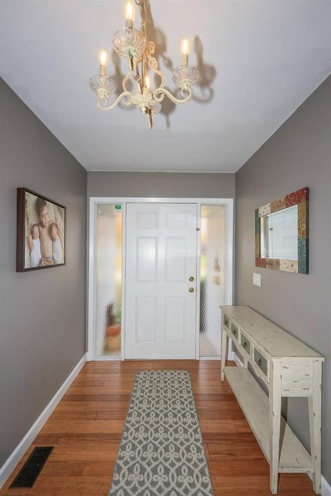 7921 Dunview Ct, Cincinnati, OH 45255 photo 9