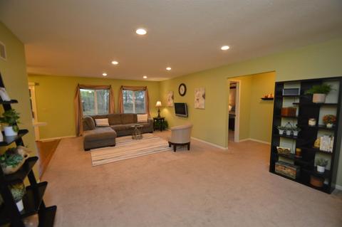 4419 Todd Rose Ct, Cincinnati, OH 45244 photo 4