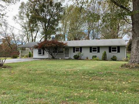 567 Marilyn Ln, Cincinnati, OH 45255 photo 2