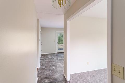 11950 Hamden Dr, Forest Park, OH 45240 photo 9