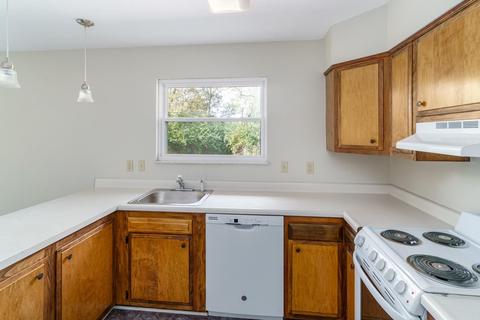 11950 Hamden Dr, Forest Park, OH 45240 photo 5
