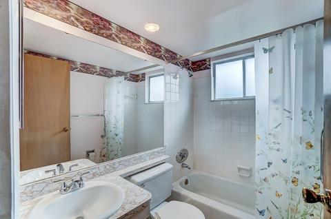 Undisclosed, Cincinnati, OH 45231 photo 31