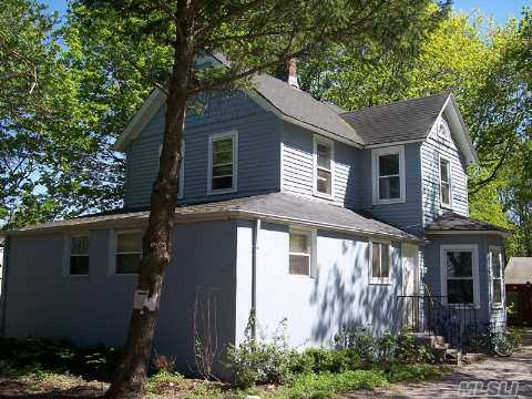 8301 Forest Rd, Cincinnati, OH 45255 photo 1