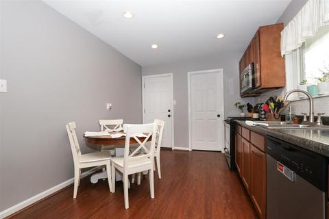8301 Forest Rd, Cincinnati, OH 45255 photo 11