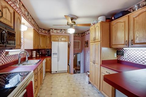1069 Pinehollow Ln, Cincinnati, OH 45231 photo 8
