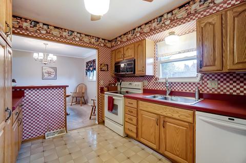1069 Pinehollow Ln, Cincinnati, OH 45231 photo 11