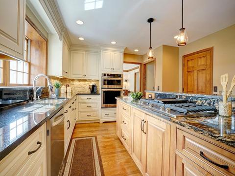 418 Heathgate Rd, Cincinnati, OH 45255 photo 12