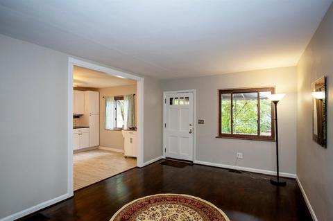 6928 Hurd Ave, Cincinnati, OH 45227 photo 4