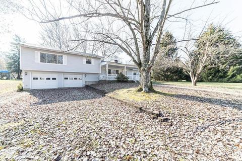 314 Pleasant St, Mount Orab, OH 45154 photo 2