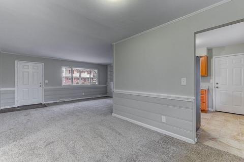 117 Junedale Dr, Greenhills, OH 45218 photo 9