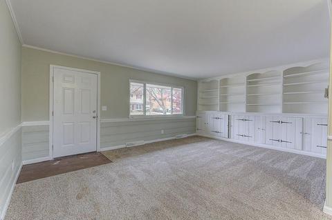 117 Junedale Dr, Greenhills, OH 45218 photo 4