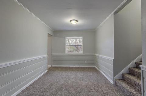 117 Junedale Dr, Greenhills, OH 45218 photo 8