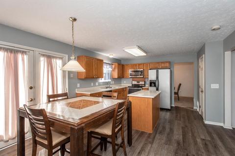 9610 Fallsridge Ct, Cincinnati, OH 45231 photo 5