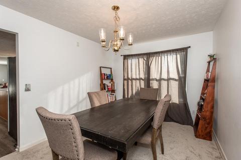 9610 Fallsridge Ct, Cincinnati, OH 45231 photo 8